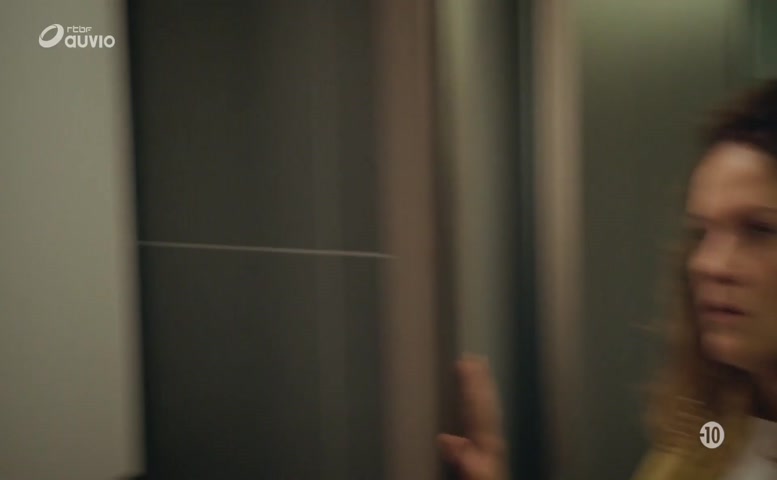 Amandine Hinnekens Butt Scene  in Trentenaires