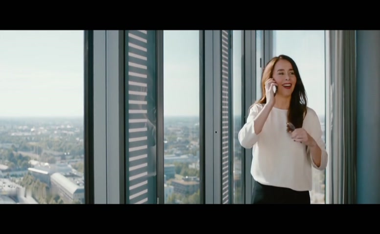 Claudia Hiersche Bikini Scene  in Von Oben Nach Unten