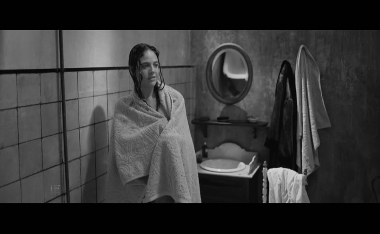 Catarina Wallenstein Butt,  Breasts Scene  in The Year Of The Death Of Ricardo Reis