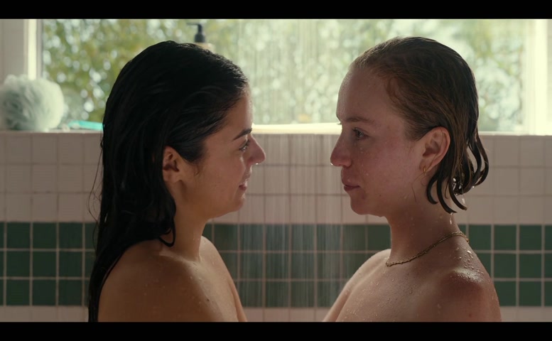 Hannah Einbinder, Lorenza Izzo Breasts,  Lesbian Scene  in Hacks