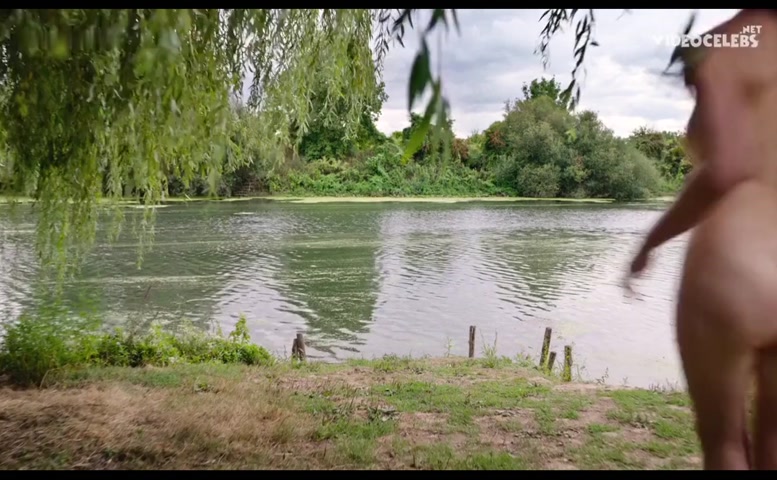 Stacy Martin Lesbian,  Butt Scene  in Bonnard, Pierre And Marthe