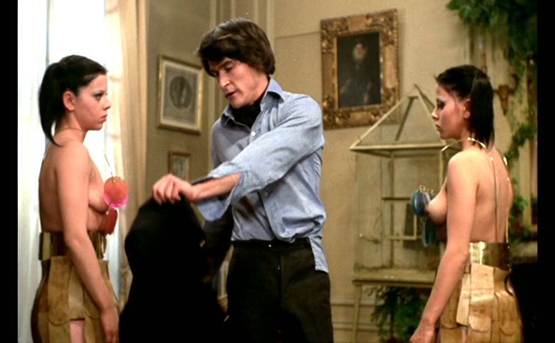 Catherine Castel, Marie-Pierre Castel Breasts Scene  in The Nude Vampire