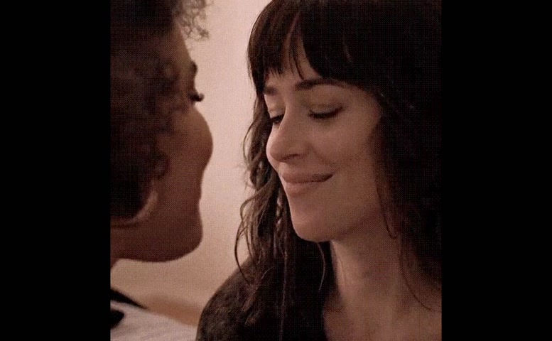 Kiersey Clemons, Dakota Johnson Lesbian Scene  in Am I Ok?