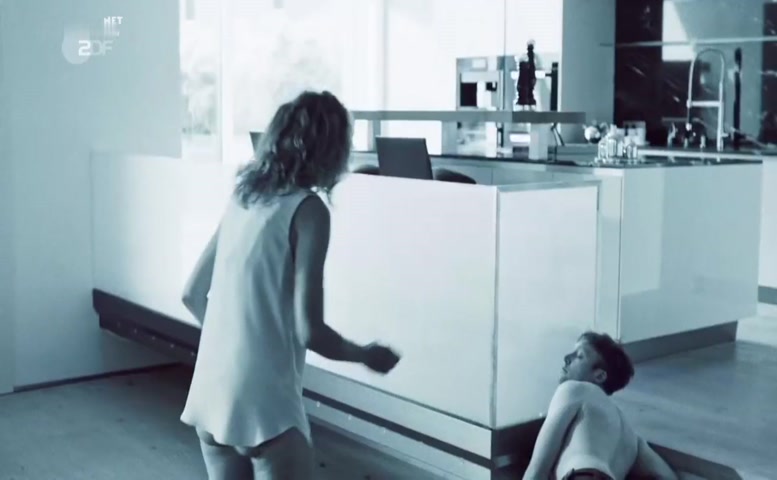 Sophie von Kessel Butt,  Underwear Scene  in Erzgebirgskrimi