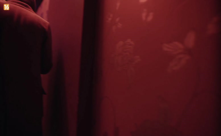 Weronika Ksiazkiewicz, Aleksandra Pisula Butt,  Thong Scene  in Herkules