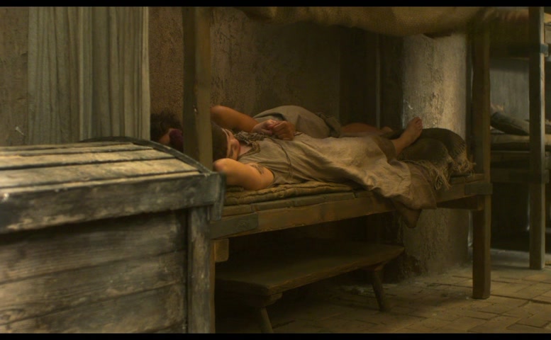 Jessica Plummer, Saoirse-Monica Jackson Lesbian Scene  in The Decameron