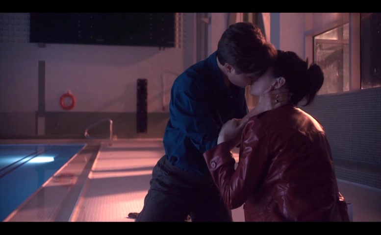 Krysten Ritter, Abigail Winter Lesbian Scene  in Orphan Black: Echoes