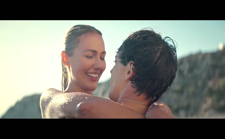 Meryem Uzerli Bikini,  Breasts Scene  in Ru