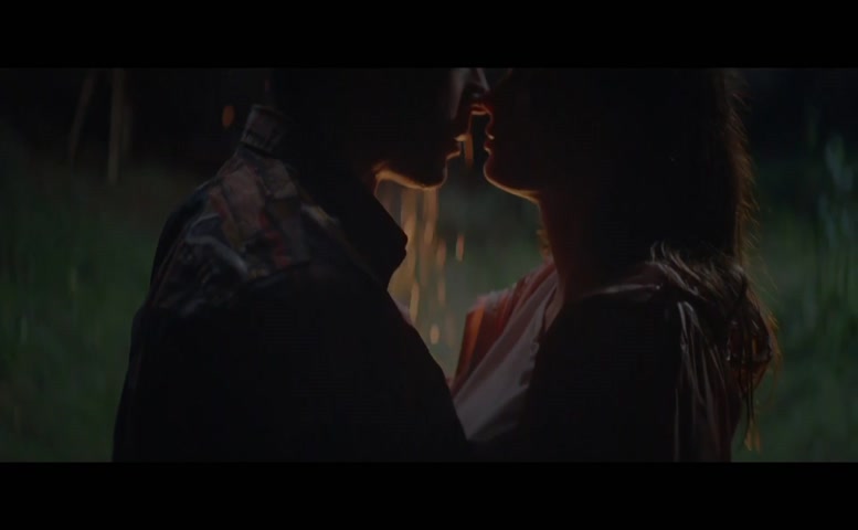 Mariya Lisovaya Breasts Scene  in Odin Shans Na Troikh