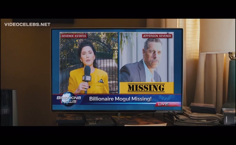 Riki Lindhome Butt,  Breasts Scene  in Under The Silver Lake