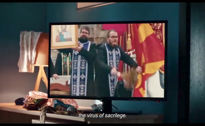 Sara Klimoska Breasts Scene  in Kaymak