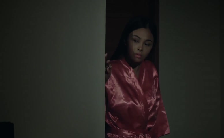 Yen Durano Butt,  Breasts Scene  in Ganti-Ganti