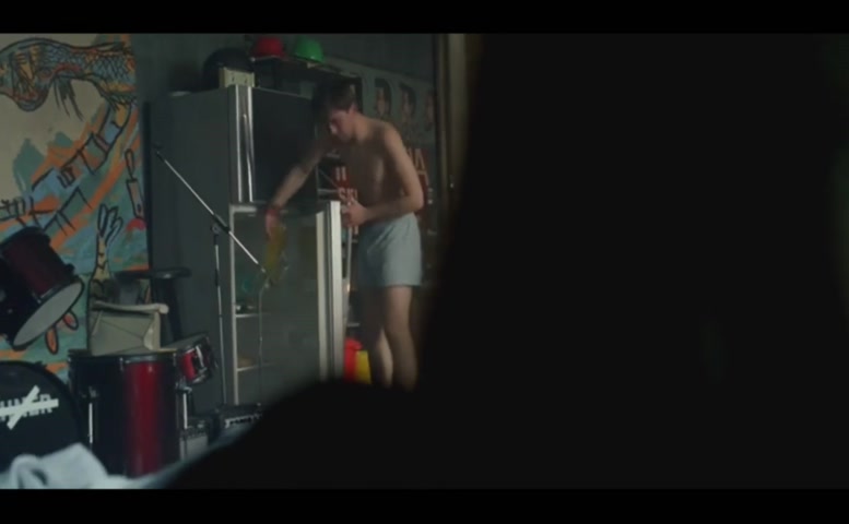 Stasya Miloslavskaya Sexy Scene  in Vzroslye