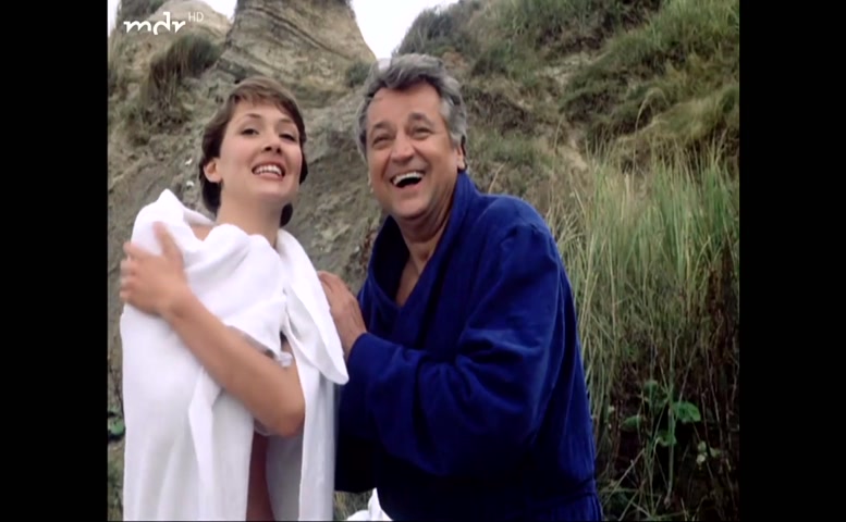 Michele Marian, Renate Schmidt Breasts,  Bikini Scene  in Gelb Ist Nicht Nur Die Farbe Der Sonne