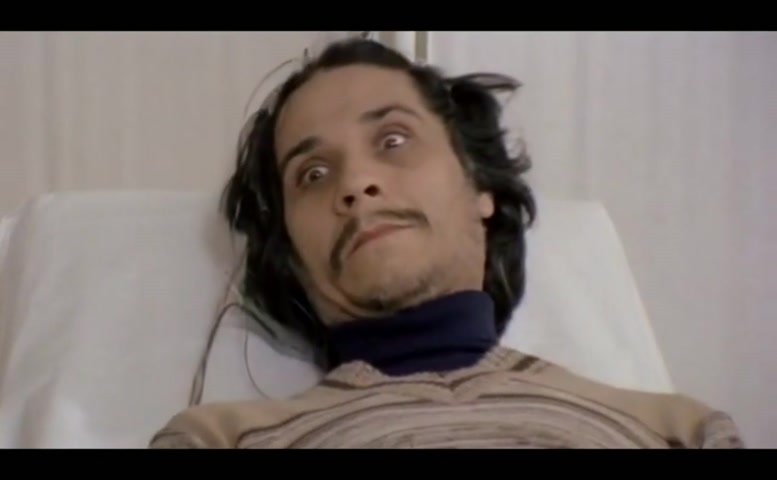 Paola Senatore Underwear Scene  in La Dottoressa Preferisce I Marinai