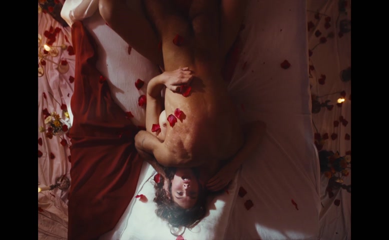 Mira Elisa Obling Breasts Scene  in Havet Er Rodt