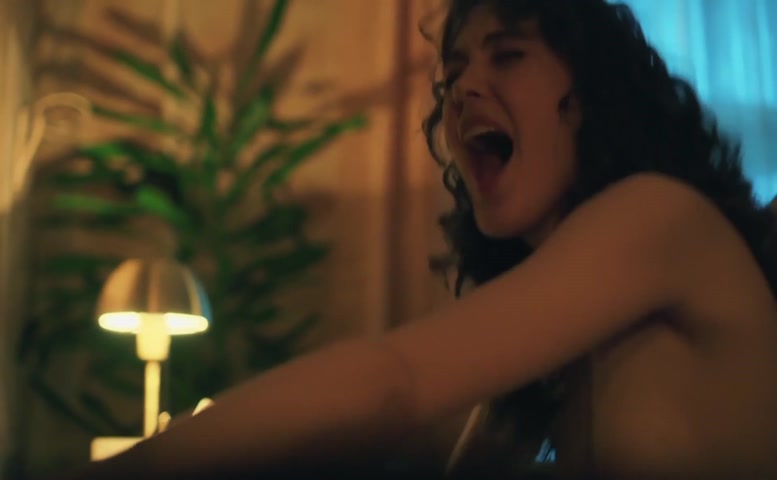 Mariya Fefilova Breasts Scene  in Piligrim