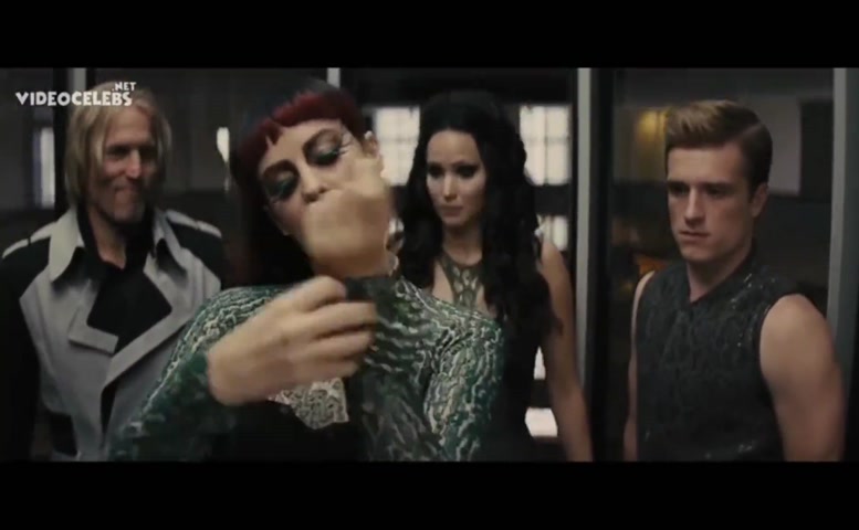 Jena Malone Breasts Scene  in The Hunger Games: Catching Fire