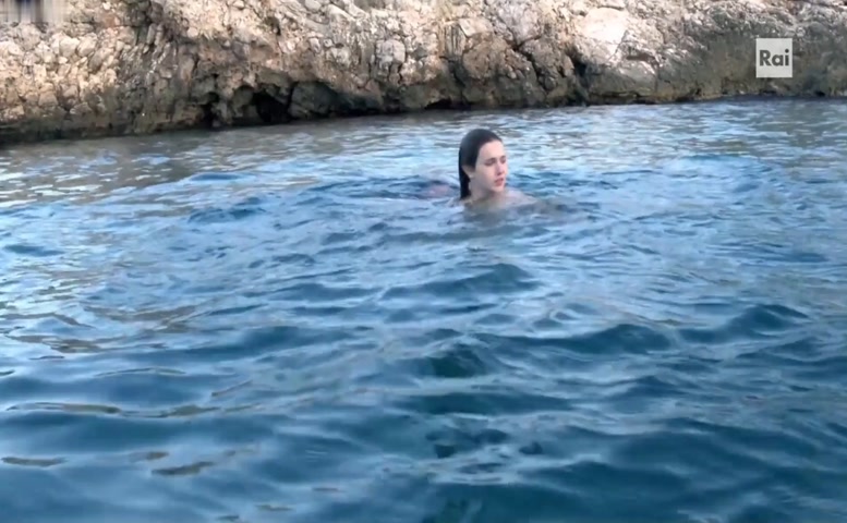 Gaja Masciale Butt,  Breasts Scene  in Fino All’Ultimo Battito