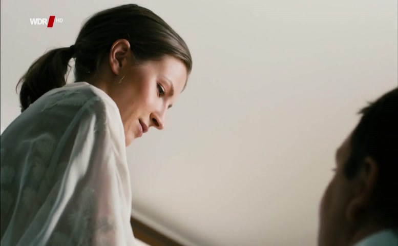 Natalia Belitski Underwear Scene  in Vorsicht Vor Leuten