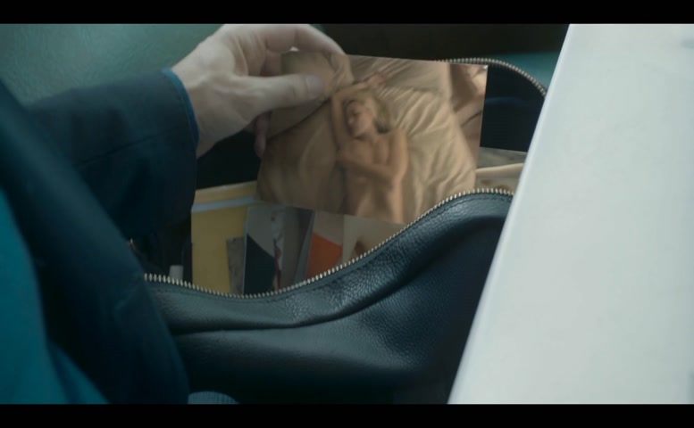 Leila George Sexy Scene  in Disclaimer