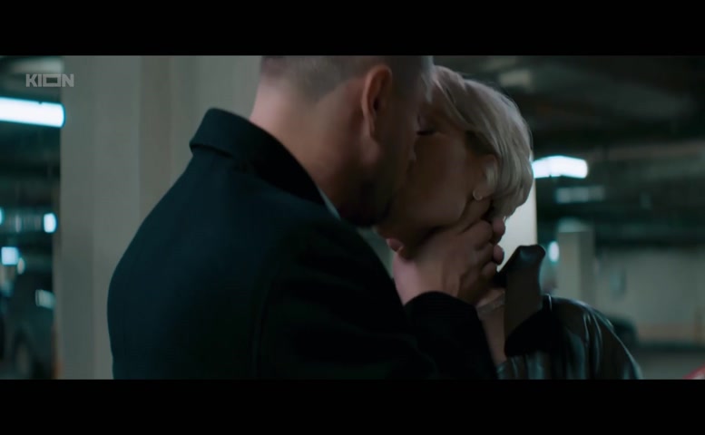 Viktoriya Maslova Sexy Scene  in Zhizn Po Vyzovu