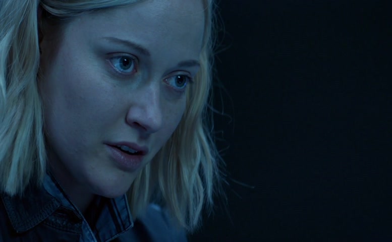 Natalie Martinez Sexy Scene  in The Crossing