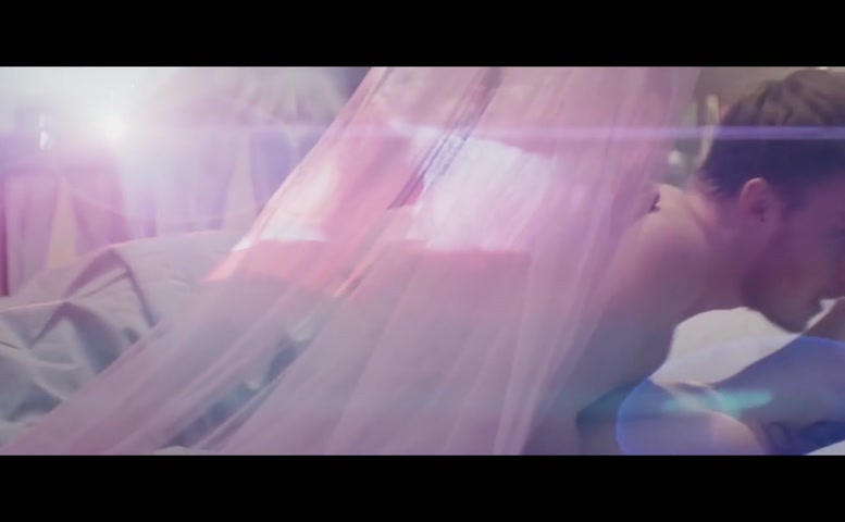 Ekaterina Shumakova Breasts Scene  in Zolotyye Sosedi