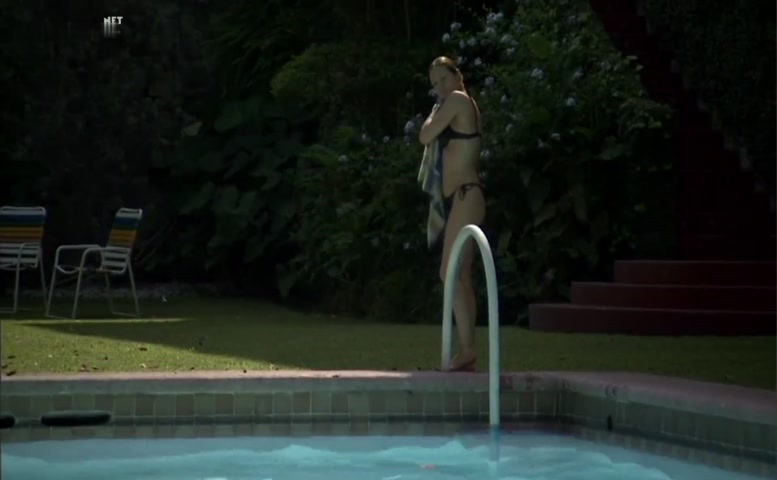 Silvia Carusillo Bikini Scene  in Estio