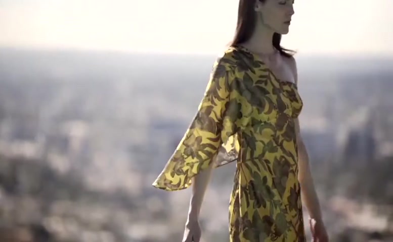 Hilary Rhoda Sexy Scene  in Hilary Rhoda 1.2.3 Paris 2017