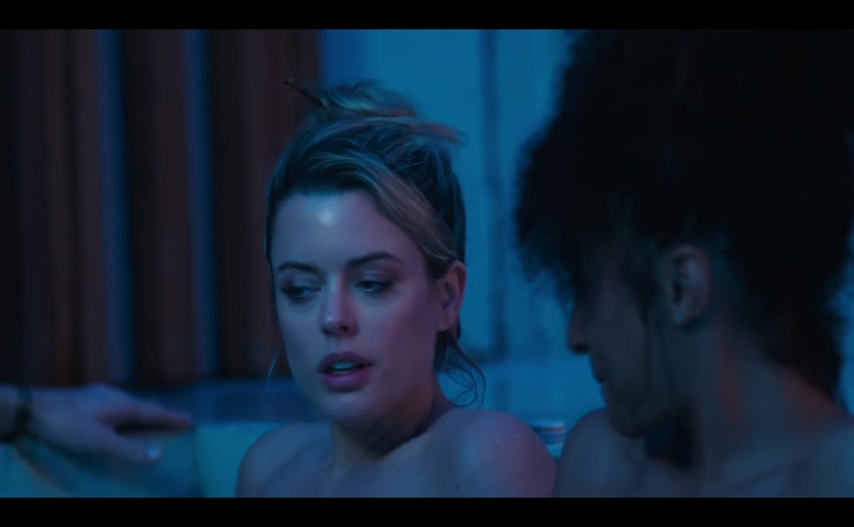 Adriana Torrebejano, Trisha Fernandez Breasts Scene  in A Que Estas Esperando?