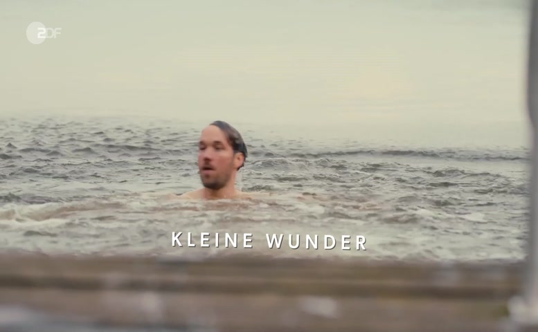 Karoline Teska Butt Scene  in Mit Herz Und Holly