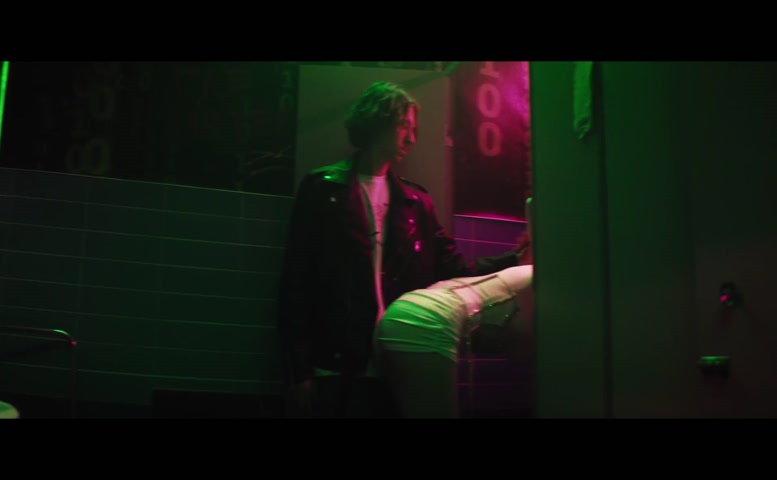 Daria Pitsik Breasts Scene  in Makron