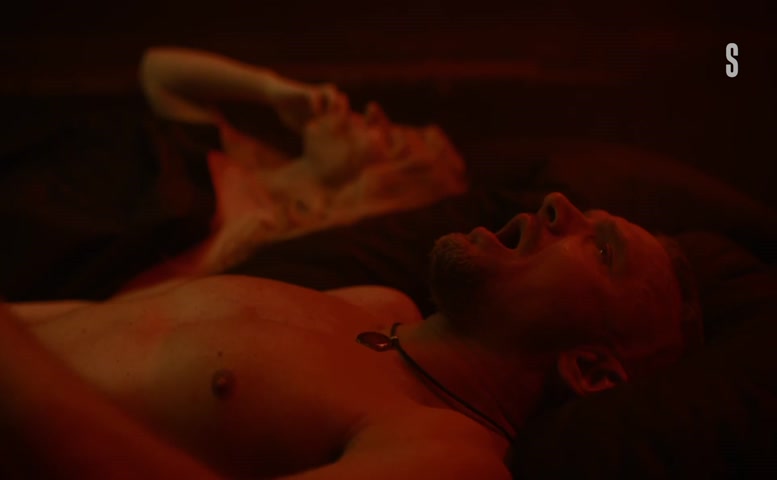 Svetlana Kamynina Sexy Scene  in Dva Holma