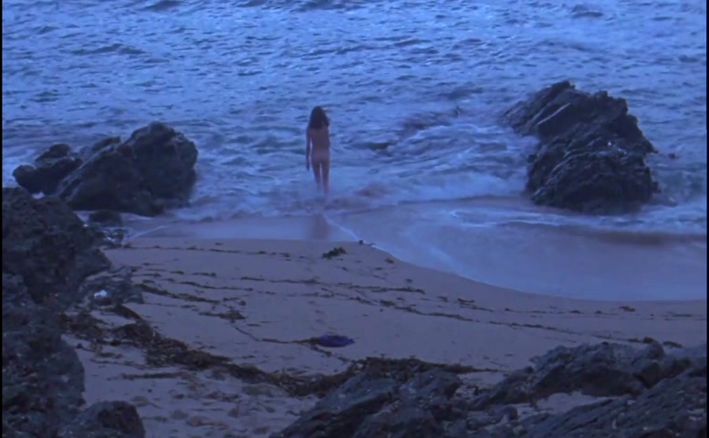 Leonie Dahan-Lamort Butt Scene  in Island And Mainland