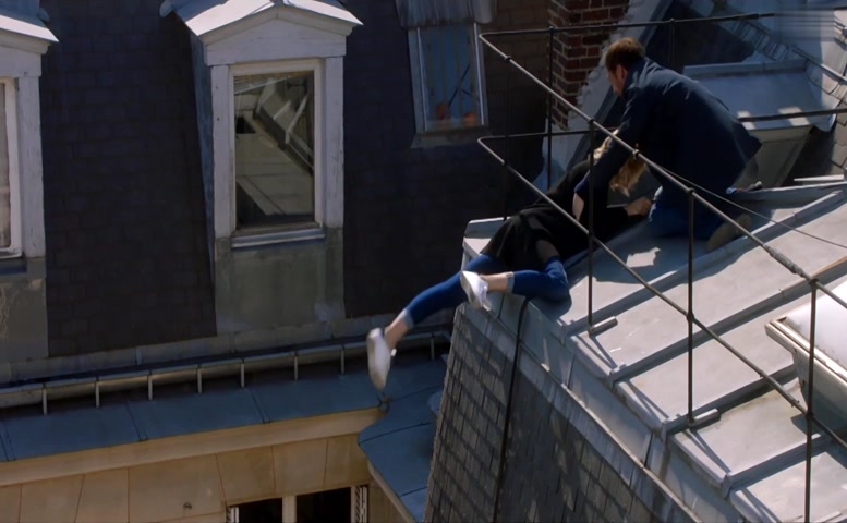 Alexia Barlier Sexy Scene in Lart Du Crime