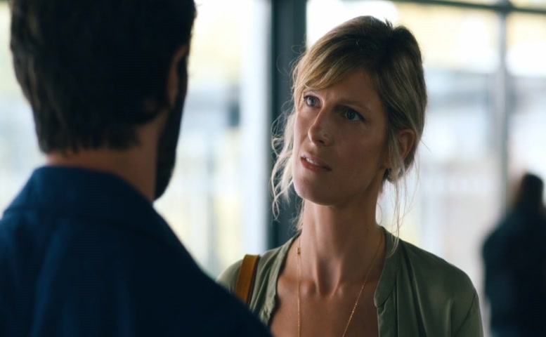 Alexia Barlier Sexy Scene in The Last Wave