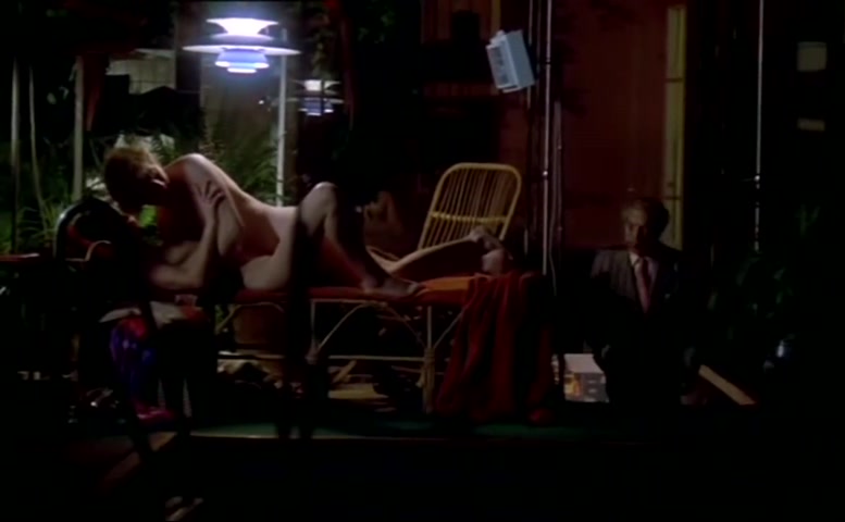 Mette Jepsen Sexy Scene in Der Ma Vaere En Sengekant