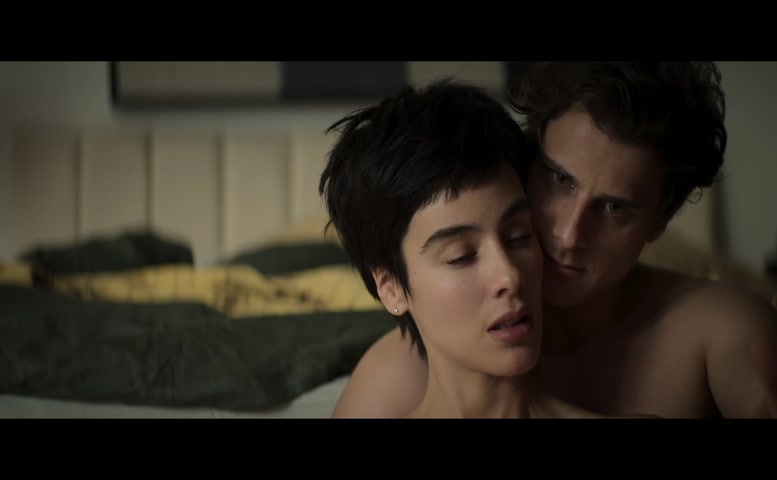 Esmeralda Pimentel Butt, Breasts Scene in Casi El Paraiso