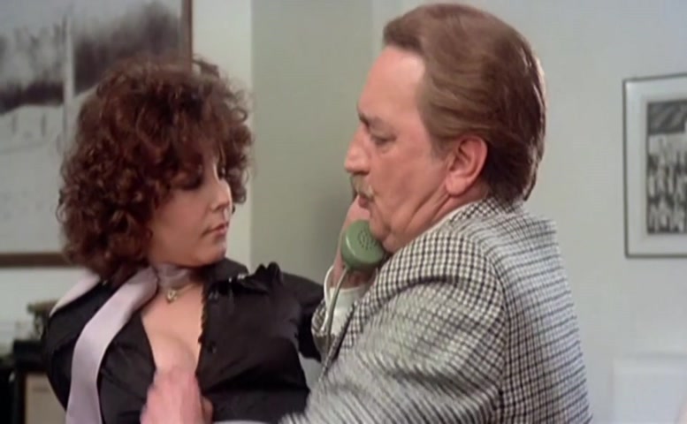 Paola Maiolini Breasts, Underwear Scene in Amori, Letti E Tradimenti