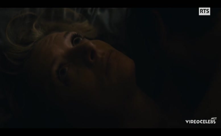 Charlie Bruneau Sexy Scene in A L’Instinct