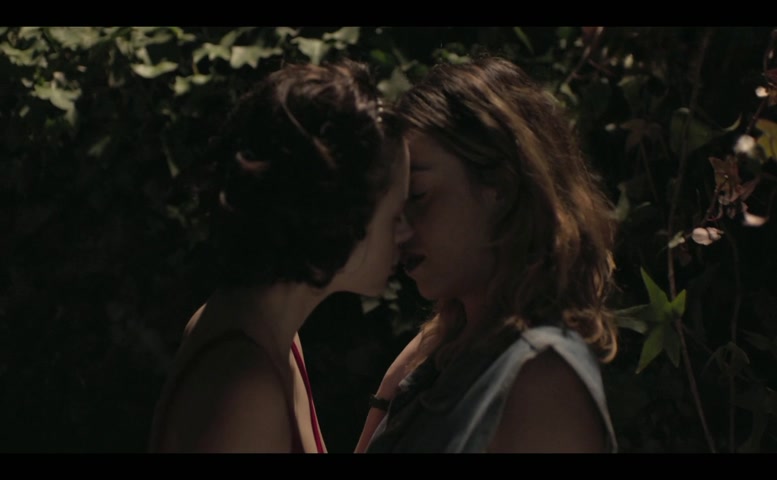 Isa Montalban, Marina Orta Lesbian Scene in Past Lies