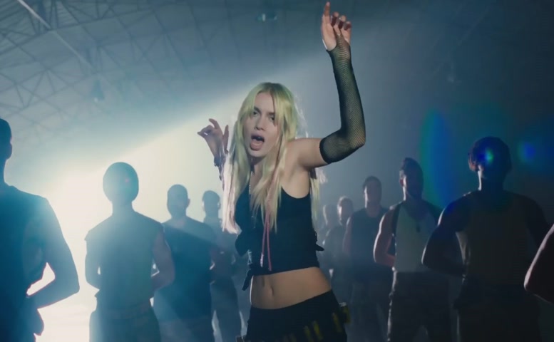 Aleyna Tilki Sexy Scene in Aleyna Tilki Real Love