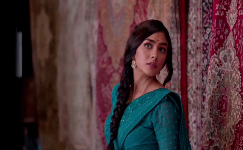 Mrunal Thakur Sexy Scene in Jahaan