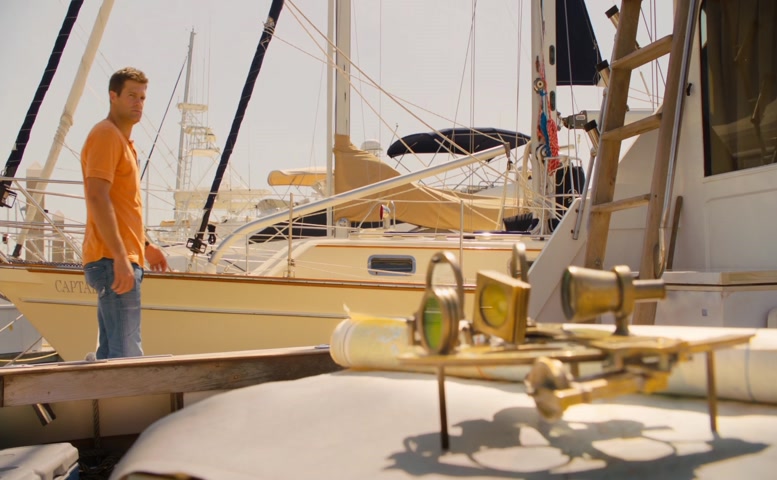 Mini Anden Sexy Scene in Bones