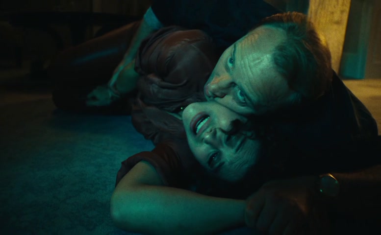 Julia Polaczek Breasts Scene in X-Rated Queen