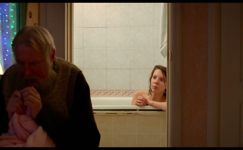 Vasilisa Perelygina Sexy Scene in Dlitelnye Svidaniya