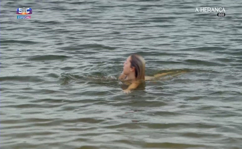 Laura Dutra Underwear Scene in A Heranca