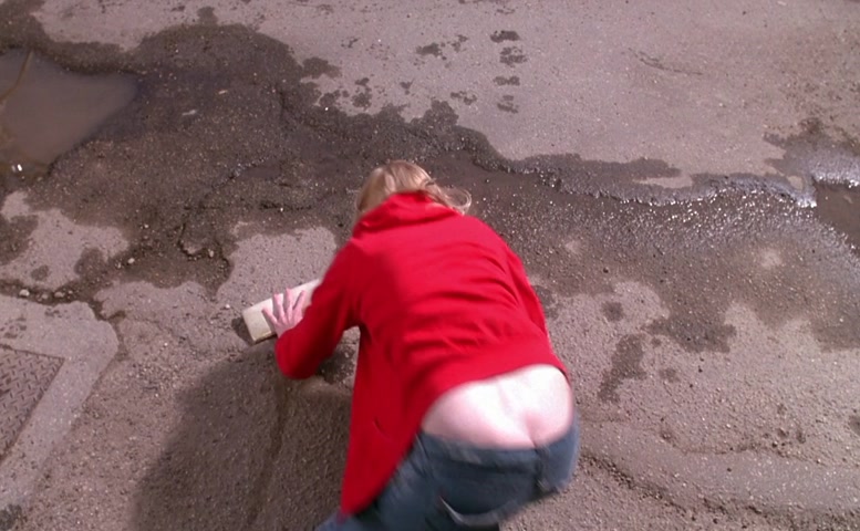 Anna Faris Butt Scene in Smiley Face