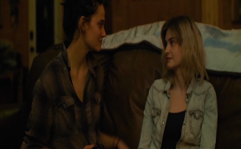 Rachel Finninger, Anna Shields Lesbian Scene in Monstrous